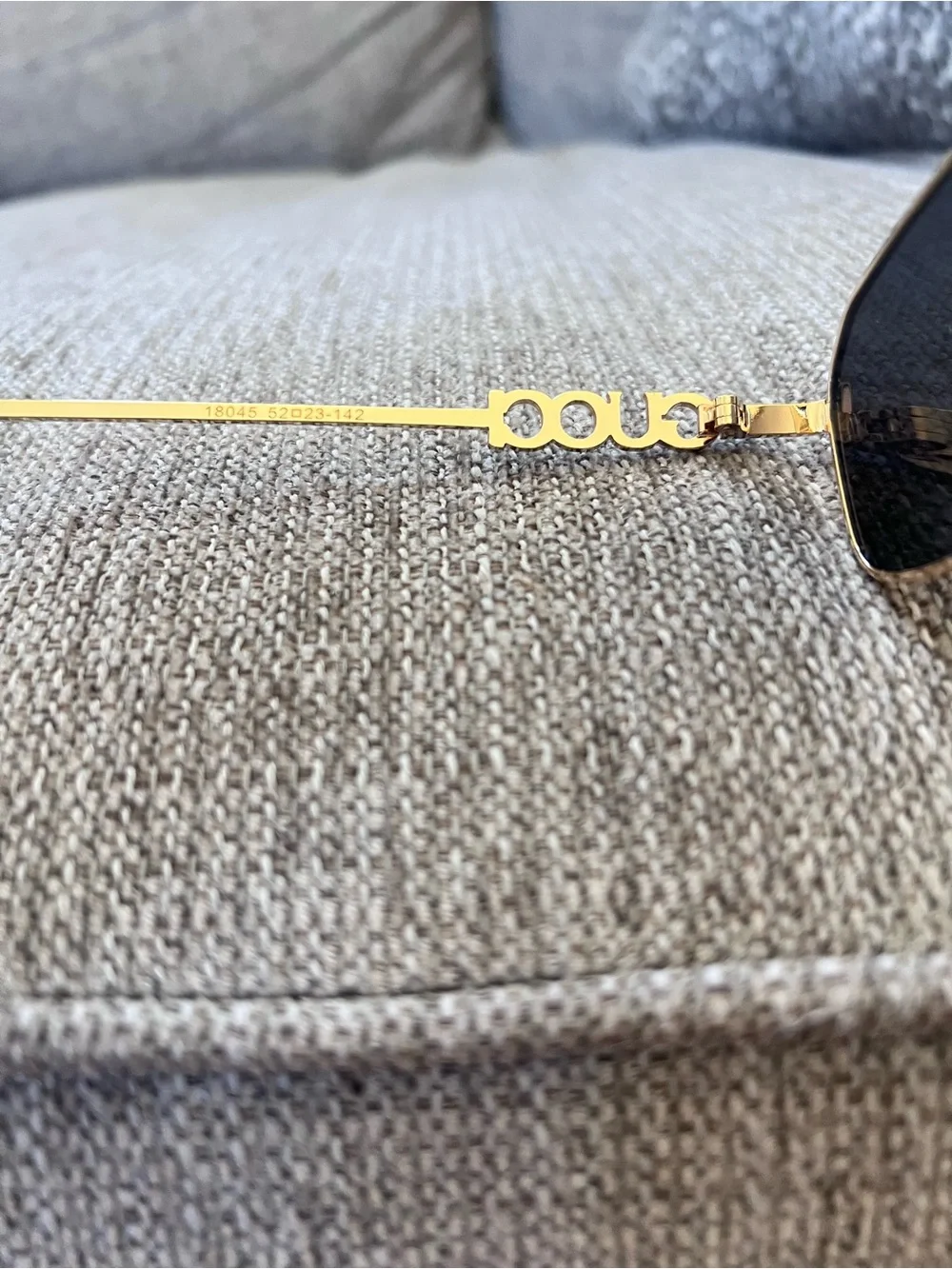 Gucci Metal Gold Frame Black Lens Sunglasses